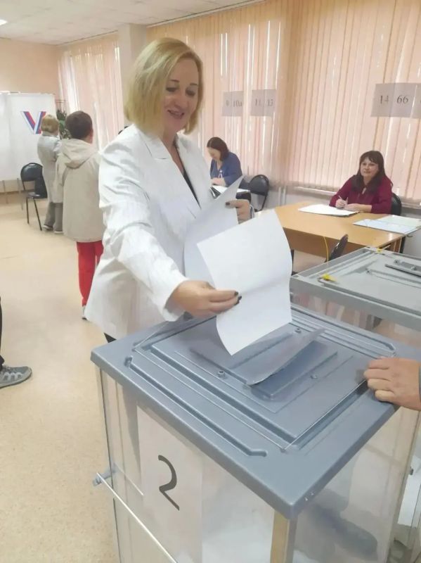 Кузбасс выбирает!. В регионе стартовал второй день выборов депутатов в Государственную думу Федерального собрания РФ IX созыва Кузбасс выбирает!. В регионе стартовал второй день выборов депутатов в Государственную думу Федерального собрания РФ IX созыва