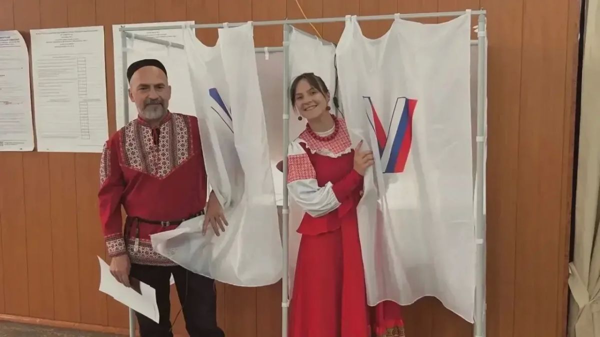 Ветераны, молодожены, будущие и молодые мамы, династии голосуют в Кузбассе Ветераны, молодожены, будущие и молодые мамы, династии голосуют в Кузбассе
