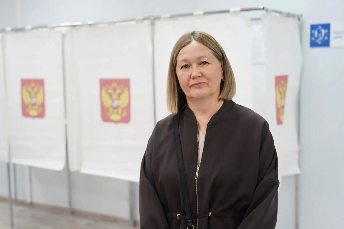 Жительница Кировского района Ольга Тагильцева проголосовала в свой день рождения Жительница Кировского района Ольга Тагильцева проголосовала в свой день рождения