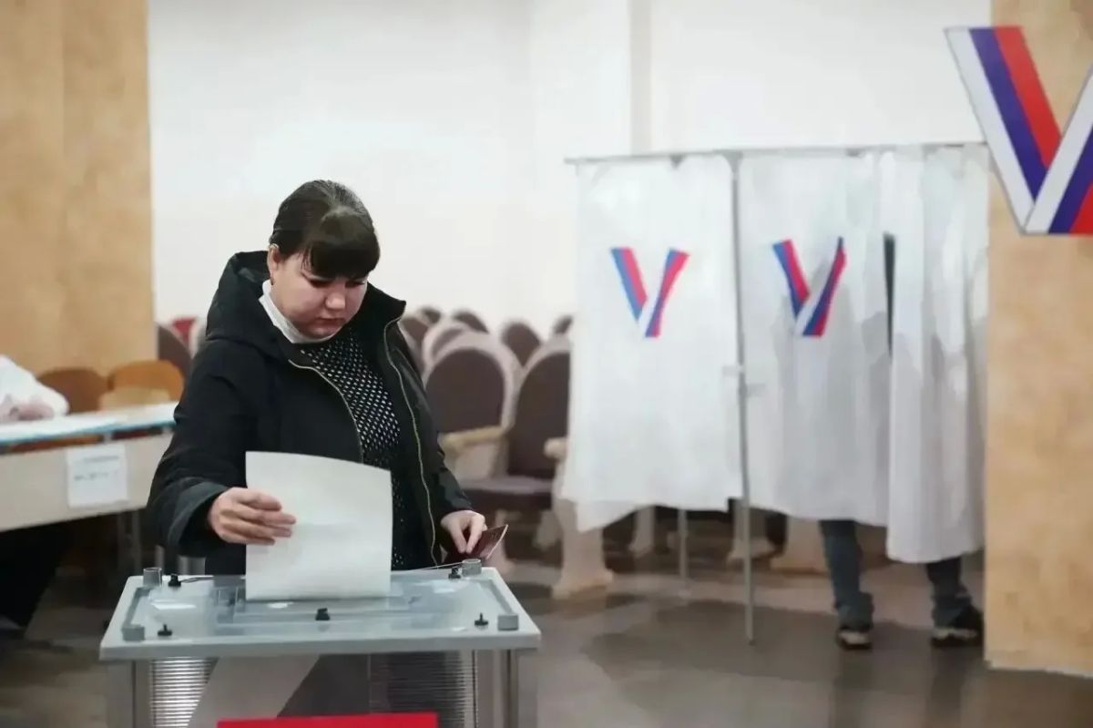 Ветераны, молодожены, будущие и молодые мамы, династии голосуют в Кузбассе Ветераны, молодожены, будущие и молодые мамы, династии голосуют в Кузбассе