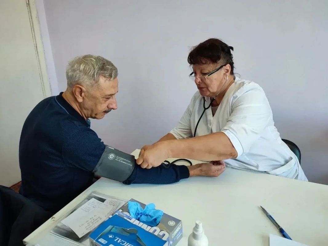 Второй день голосования — медики Кузбасса снова рядом с избирательными участками Второй день голосования — медики Кузбасса снова рядом с избирательными участками
