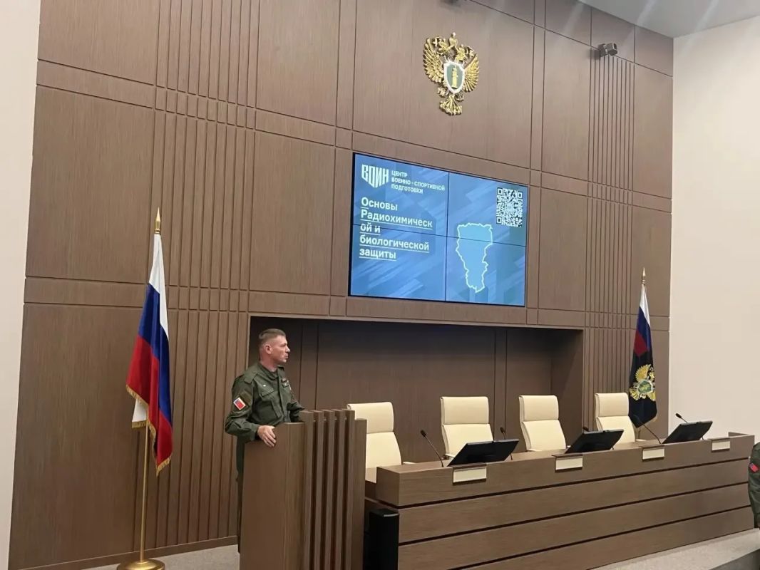 В прокуратуре Кемеровской области - Кузбасса прошли мастер-классы по военно-спортивной подготовке В прокуратуре Кемеровской области - Кузбасса прошли мастер-классы по военно-спортивной подготовке