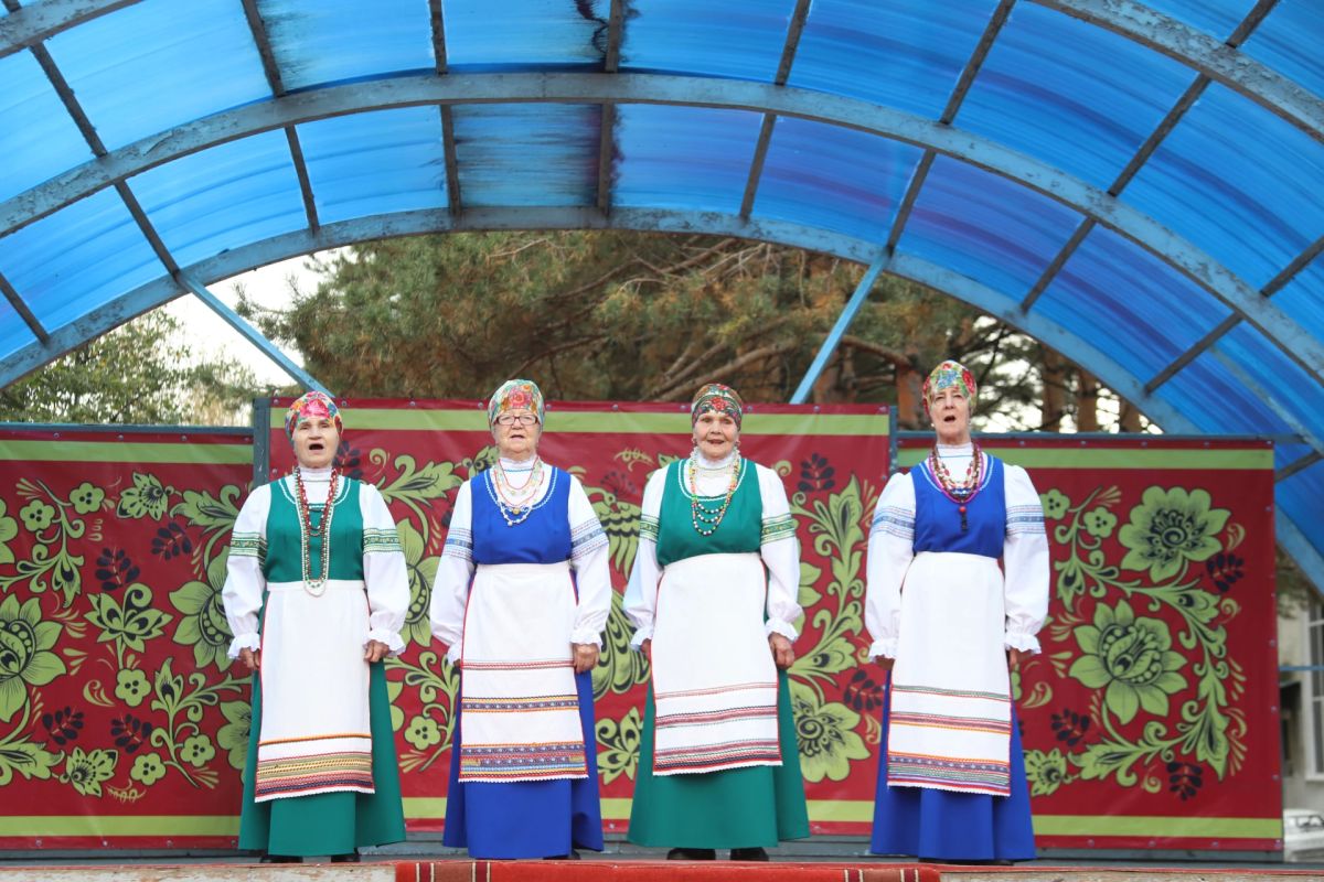 В Кедровке прошёл городской фестиваль-конкурс народного творчества «День кедровой шишки-2026» В Кедровке прошёл городской фестиваль-конкурс народного творчества «День кедровой шишки-2026»