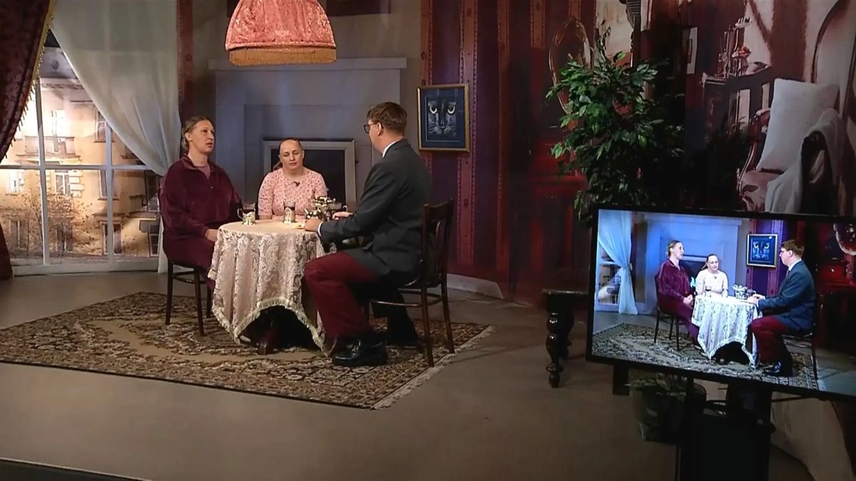 Всероссийский фестиваль-конкурс любительского циркового искусства «Под куполом» покорили воспитанники новокузнецкой студии «Колибри» Всероссийский фестиваль-конкурс любительского циркового искусства «Под куполом» покорили воспитанники новокузнецкой студии «Колибри»