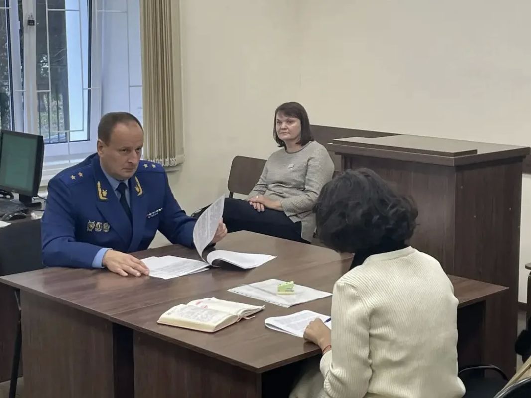 Прокурор Кемеровской области - Кузбасса поддержал государственное обвинение по уголовному делу об убийстве Прокурор Кемеровской области - Кузбасса поддержал государственное обвинение по уголовному делу об убийстве