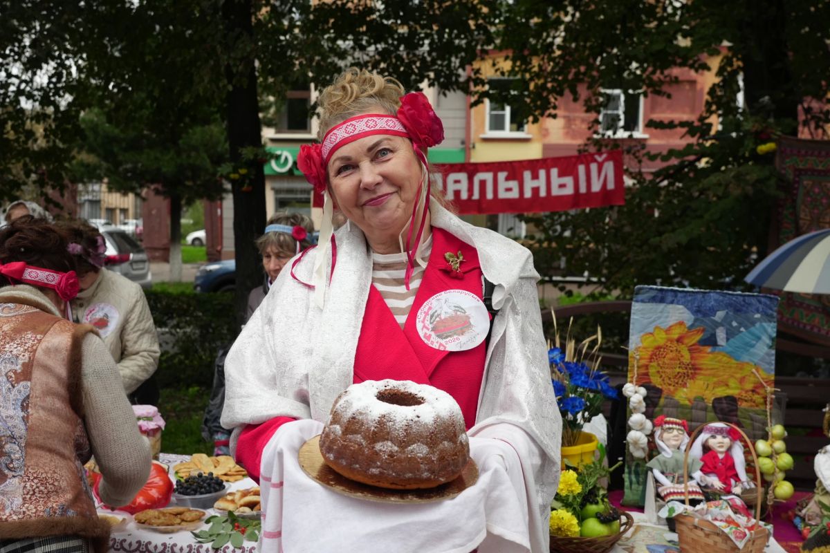 В Кемерове прошёл праздник «Арбат на Весенней» В Кемерове прошёл праздник «Арбат на Весенней»