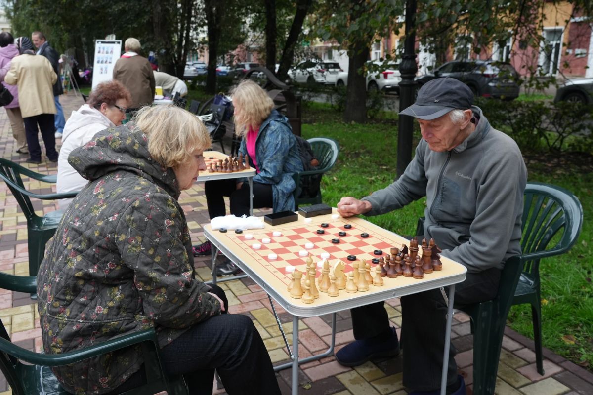 В Кемерове прошёл праздник «Арбат на Весенней» В Кемерове прошёл праздник «Арбат на Весенней»