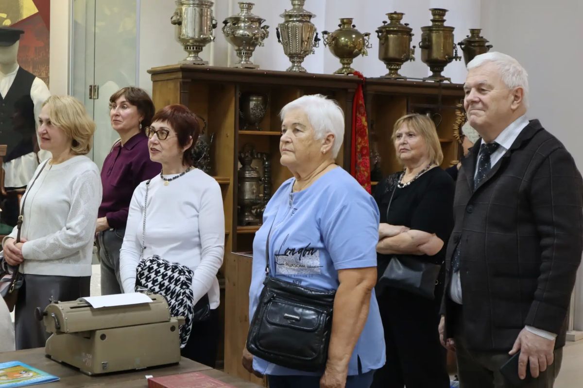 День пожилого человека в отделе истории Кузбасского краеведческого музея День пожилого человека в отделе истории Кузбасского краеведческого музея