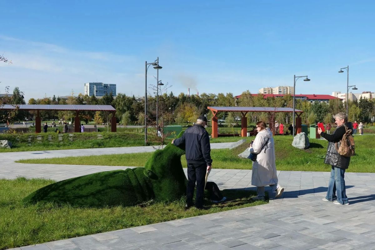 Парк у мемориального комплекса Александру Невскому открылся Парк у мемориального комплекса Александру Невскому открылся