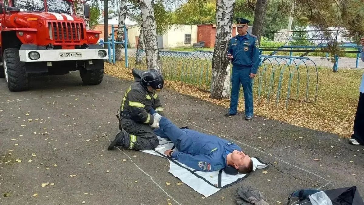 Илья Середюк: Кузбасские пожарные-добровольцы стали лучшими в Сибири Илья Середюк: Кузбасские пожарные-добровольцы стали лучшими в Сибири