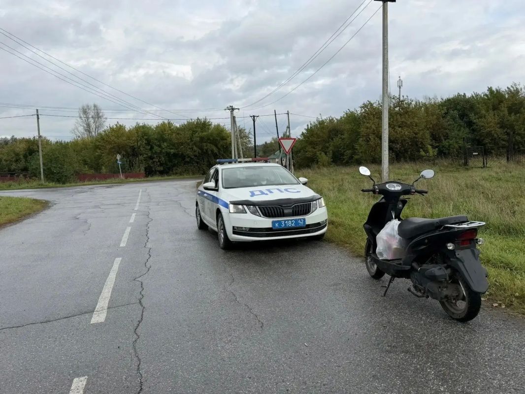 В Новокузнецком муниципальном округе сотрудники Госавтоинспекции привлекли к ответственности водителя мототехники, не имеющего права управления