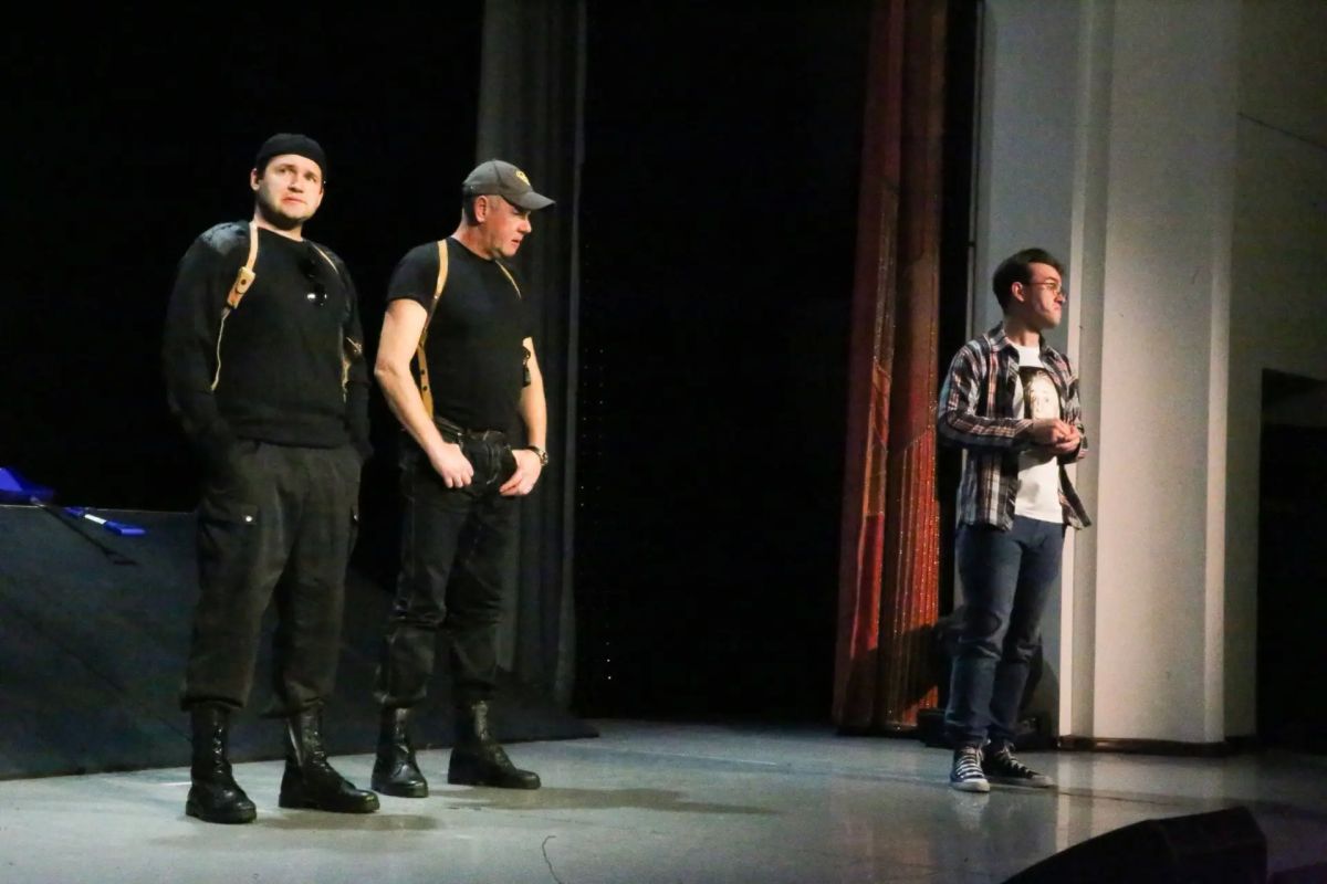 Прокопьевский драматический театр продолжает гастролировать по Кузбассу Прокопьевский драматический театр продолжает гастролировать по Кузбассу