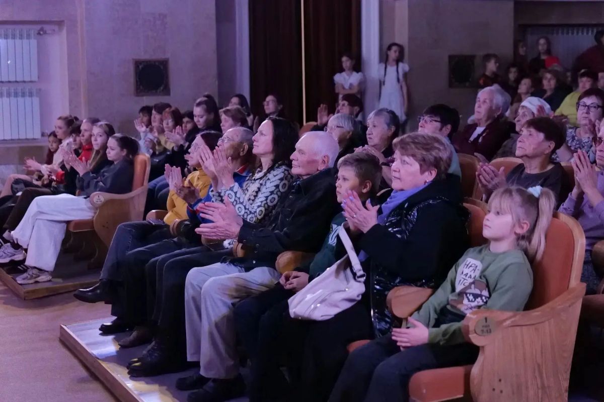 В ДК им. 50-летия Октября прошёл гала-концерт II фестиваля творчества членов семей участников СВО «Крепкая семья – сильная Россия» В ДК им. 50-летия Октября прошёл гала-концерт II фестиваля творчества членов семей участников СВО «Крепкая семья – сильная Россия»