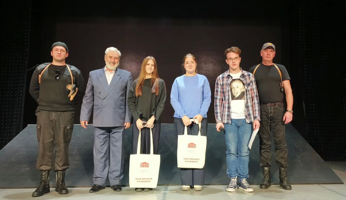 Прокопьевский драматический театр продолжает гастролировать по Кузбассу Прокопьевский драматический театр продолжает гастролировать по Кузбассу
