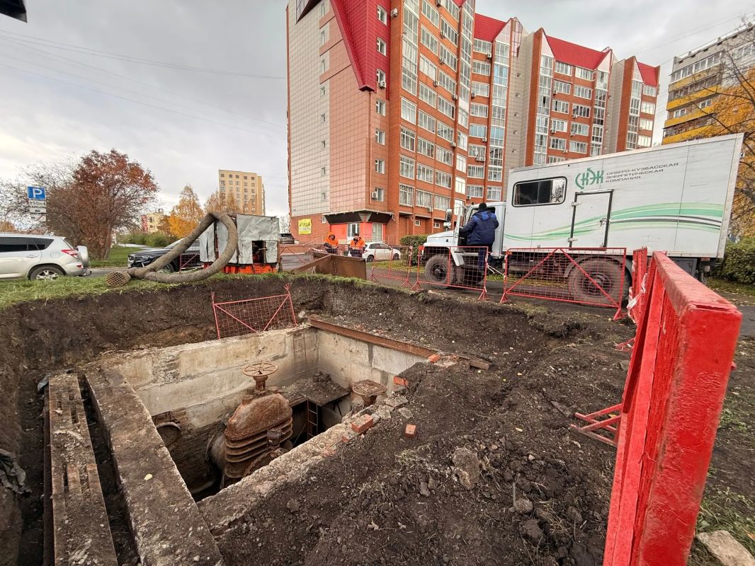На пр. Молодёжный, 3 «а» все готово к замене задвижки Ду 1000 мм на водопроводной сети! На пр. Молодёжный, 3 «а» все готово к замене задвижки Ду 1000 мм на водопроводной сети!
