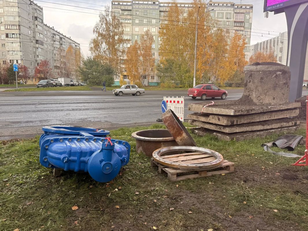 На пр. Молодёжный, 3 «а» все готово к замене задвижки Ду 1000 мм на водопроводной сети! На пр. Молодёжный, 3 «а» все готово к замене задвижки Ду 1000 мм на водопроводной сети!