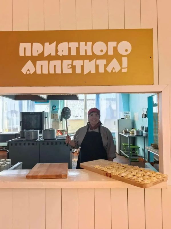 Книга рецептов в комиксах и телеутские пельмени: кузбасские студенты отпраздновали День повара