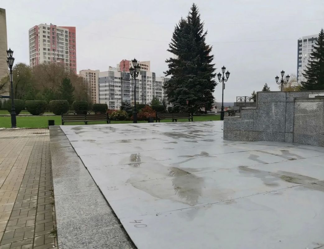 В городе Кемерово завершились работы по подготовке фонтанов к зиме В городе Кемерово завершились работы по подготовке фонтанов к зиме