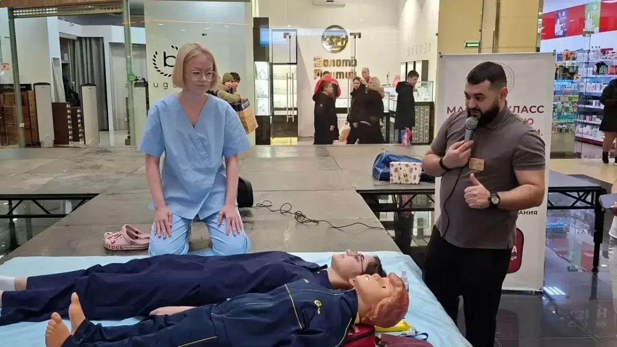 В новокузнецком ТРЦ «СитиМолл» прошёл мастер-класс по первой помощи В новокузнецком ТРЦ «СитиМолл» прошёл мастер-класс по первой помощи